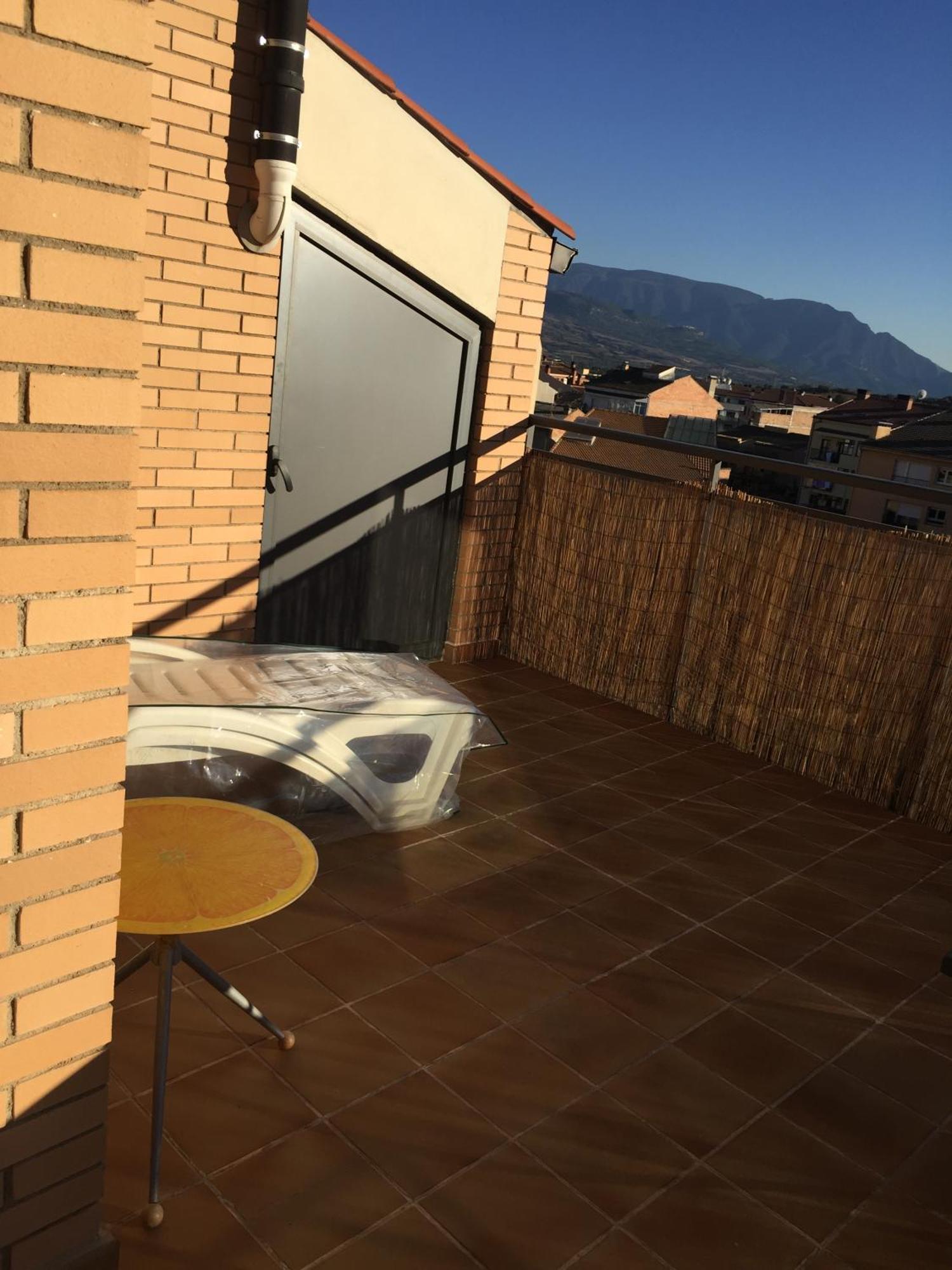 Acogedor Atico Duplex En Tremp Apartment Exterior photo