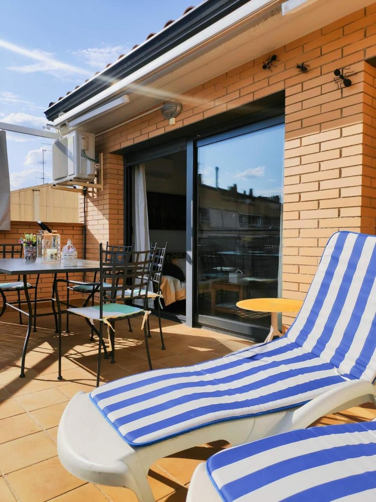 Acogedor Atico Duplex En Tremp Apartment Exterior photo